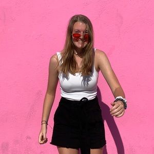 Meet your Posher, Ava